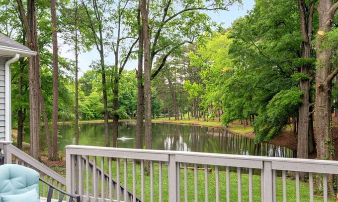 Paw Creek House | Charming 3-bedroom house in marvelous Charlotte with a pond oasis