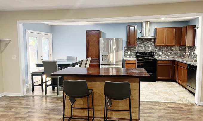 Ellenwood House | Charming 3-bedroom home under 20 minutes from the city of Atlanta and airport
