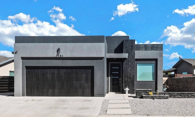 Biggs Field House | Charming 3-bedroom house in fantastic El Paso with AC, WiFi