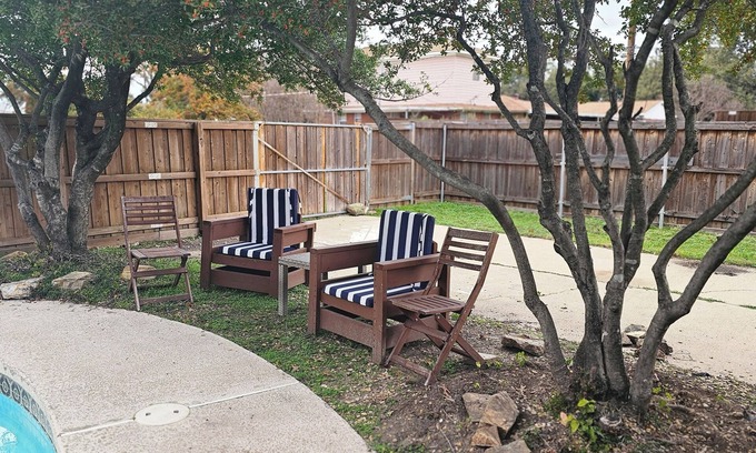Garland House | Charming 3-bedroom house in Garland with WiFi and AC