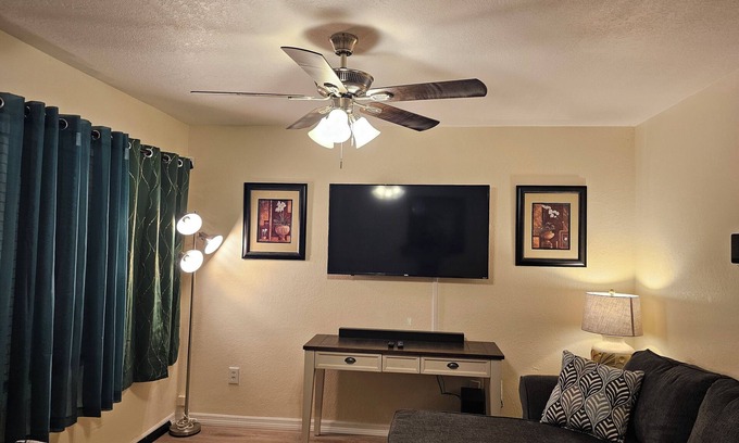 Palatka House | Charming 3-bedroom house with AC and WiFi in lovely Palatka