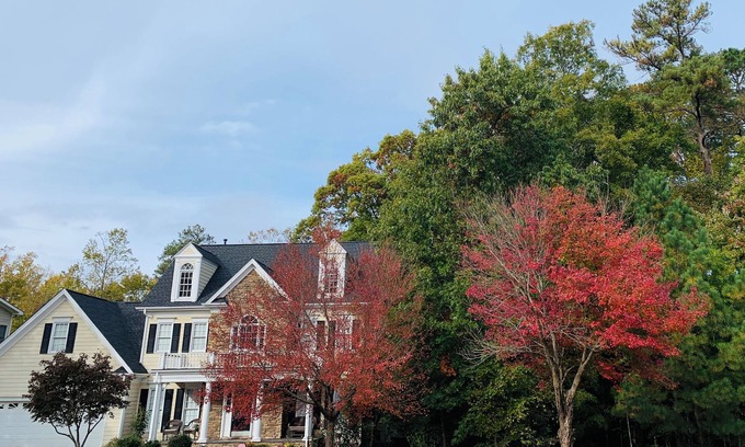 Highcroft House | Charming 3-bedroom house in serene Cary,