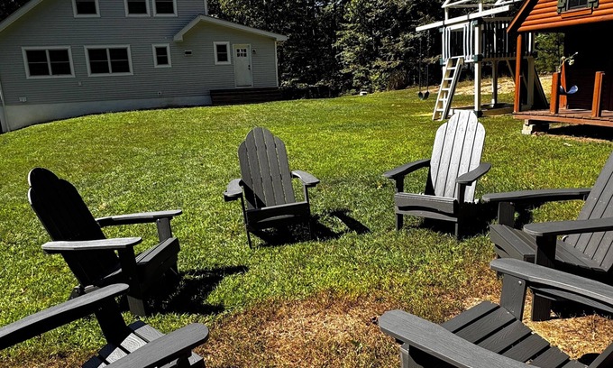 Elkton House | Charming 3-bedroom house with WiFi, AC in peaceful Elk Neck