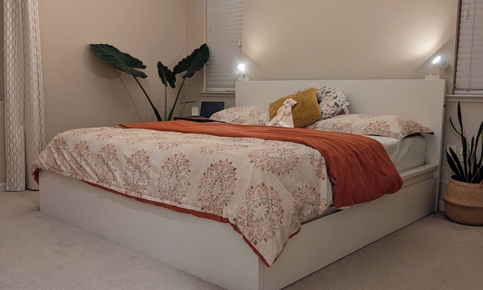 Communications Hill House | Charming 3-bedroom townhome in soothing San Jose - Golden hour retreat