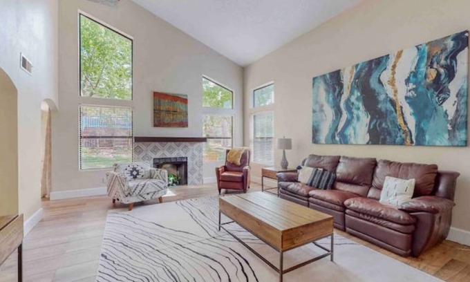 Oso Grande House | Charming 3 bedroom, with an incredible backyard.