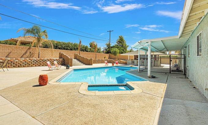 Victorville House | Charming 3-bedroom house in Pleasant Apple Valley with AC, WiFi