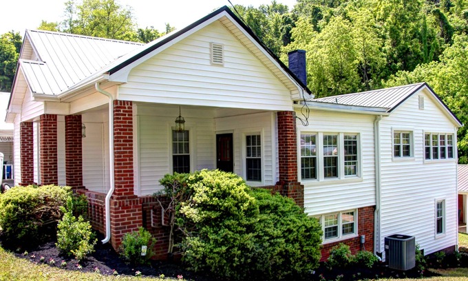 Greeneville House | Charming 3-bedroom vacation home in Greeneville