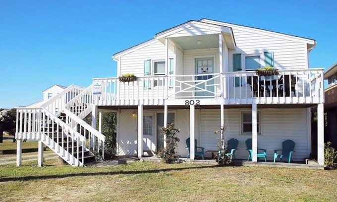 Topsail Beach Cottage | Charming 3-bedroom cottage on the most magical part of Topsail Island!