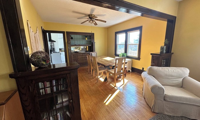 Northeast Minneapolis Arts District House | Charming 3-bedroom with great WiFi in fantastic NE Arts District Location