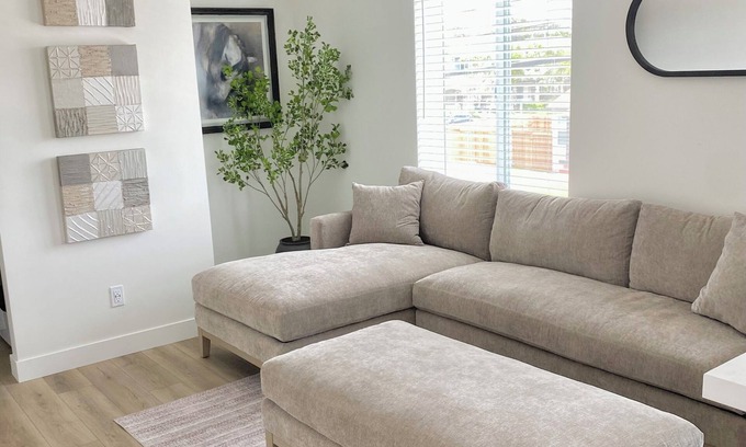 Port Hueneme House | Charming 3-bedroom house in Port Hueneme with WiFi