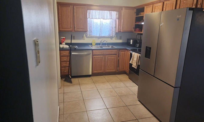 Sellersburg House | Charming 3-bedroom bungalow with AC and WiFi in lovely Sellersburg
