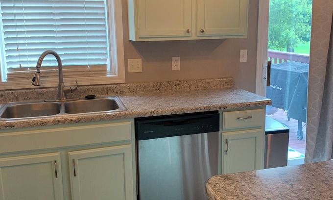 Sioux Falls House | Charming 3-bedroom house with fenced backyard