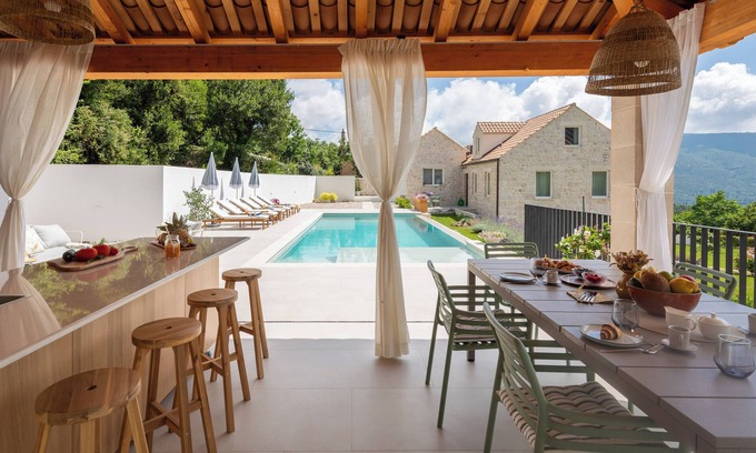 Zastolje Villa | Charming 3-bedroom Villa Emelie with fitness room, sauna and private pool
