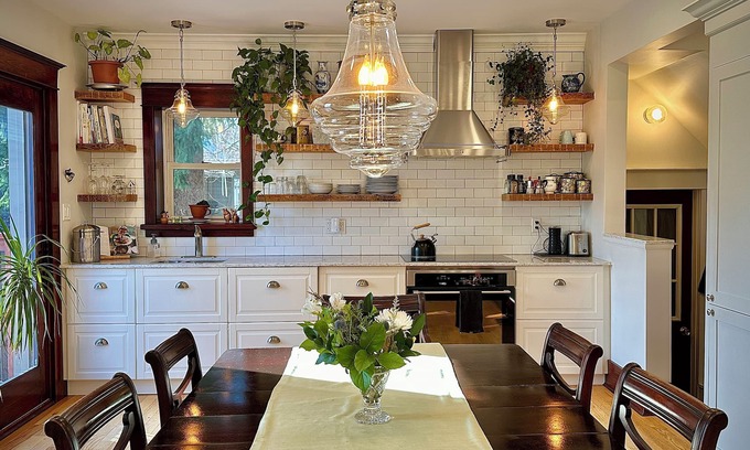 Centre Wellington House | Charming 3BR Heritage Home Near Downtown Fergus & Elora