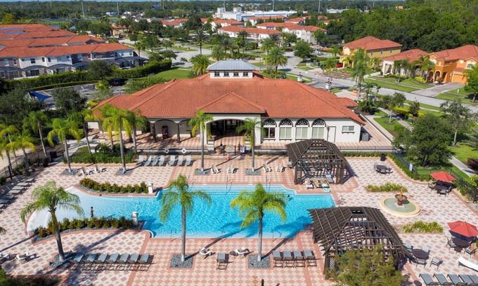 Bellavida House | Charming 3BR Resort Townhome with Pool, BBQ Area & Great Location!