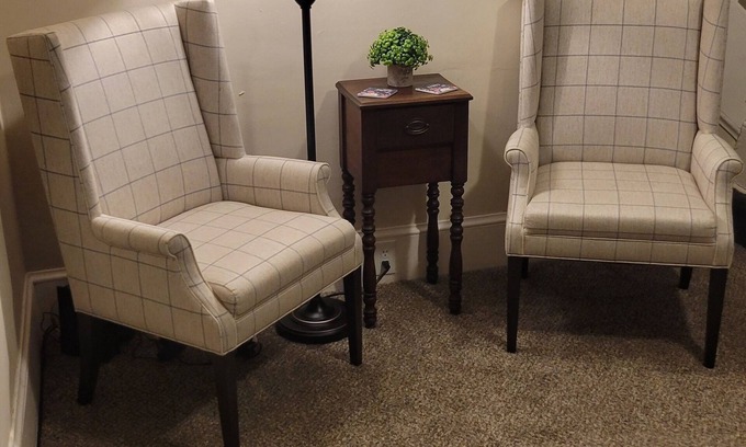 Akron House | Charming 3BR Retreat in Kenmore - Near Hospitals & Transportation