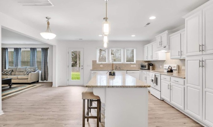 Charlotte House | Charming 4-bedroom house in nice Charlotte