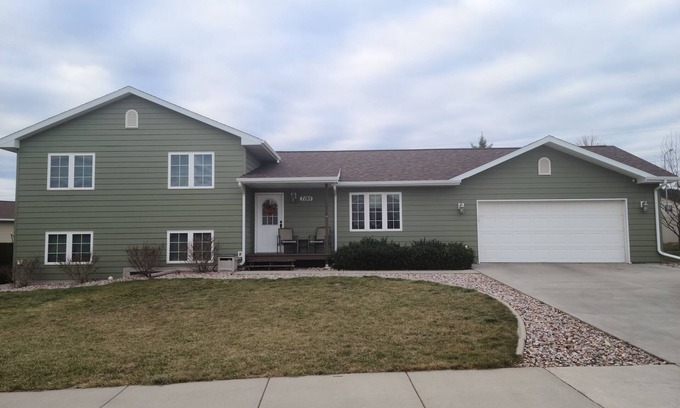 Summerset House | Charming 4-bedroom house in pleasant Summerset only minutes from Sturgis!