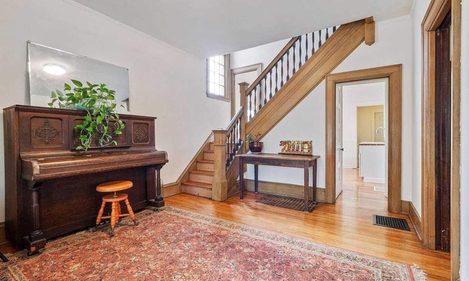 Whittier House | Charming 4 Bedroom Artists Home in Centrally Located Walkable Neighborhood