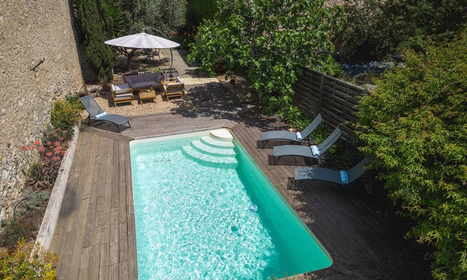 Pouzolles Villa | Charming, 4 bedroom village house with pool and large garden