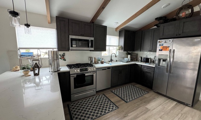 Baywood Park House | Charming and comfortable 2-bedroom house in Baywood/Los Osos with WiFi