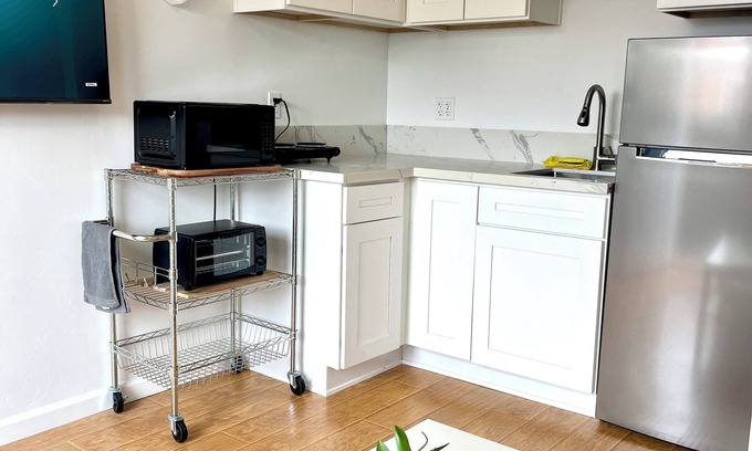 Mount Helix House | Charming and cozy unit fully furnished with WiFi in beautiful El Cajon
