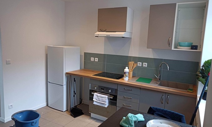 Corbeil-Essonnes Apartment | Charming apartment located in Corbeil-Essonnes, 5 minutes' walk from the station.