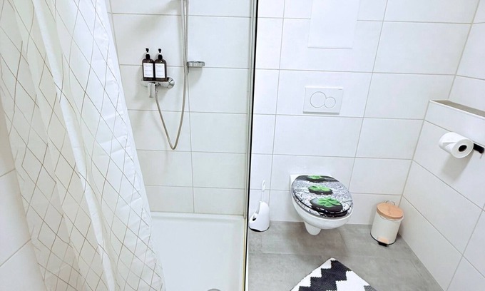 Oberhausen Apartment | Charming apartment | balcony, close to the center, self check-in