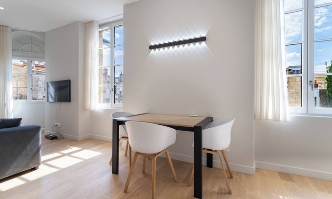 Saint Seurin - Fondaudege Apartment | Charming apartment for 4 in the heart of Bordeaux