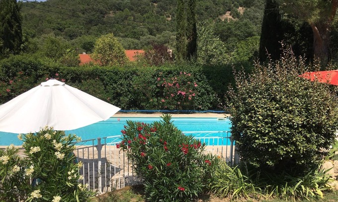 Reynes Apartment | Charming apartment in a tranquil countryside setting where the Pyrenees meet the Mediterranean Sea