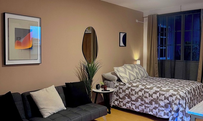 Santa Ana Apartment | Charming apartment in casco antiguo- great location w WIFI hot water & AC