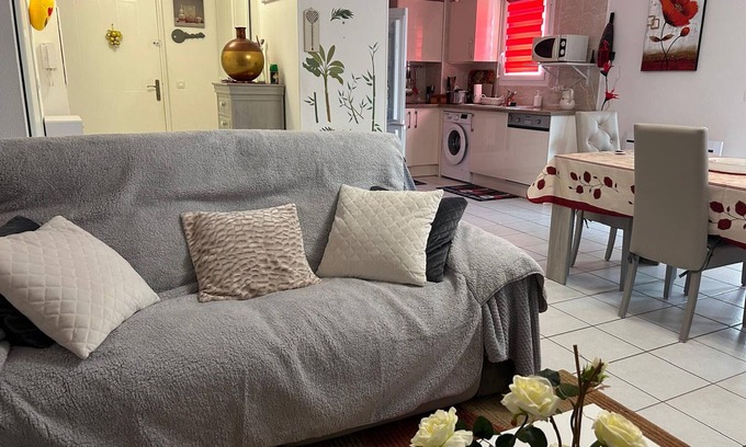 Ondres Apartment | Charming apartment in Ondres for 4 people with loggia and parking