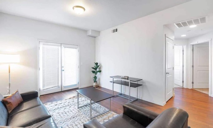 Greeley Apartment | Charming Apartment Near UNC with Gym