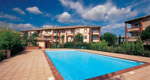 Colomiers Apartment | Charming apartment with private garden
