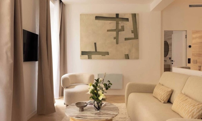 3rd Arrondissement Apartment | Charming Apt With AC - 2br-6p - Le Marais