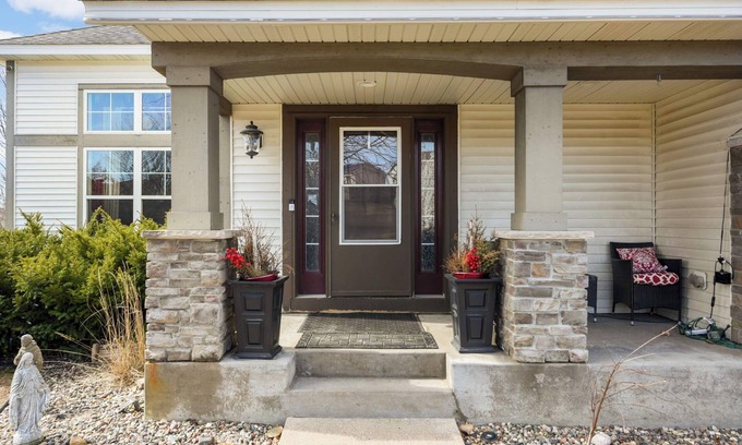 Cottage Grove House | Charming basement-level 3-bedroom house with backyard view and gazebo