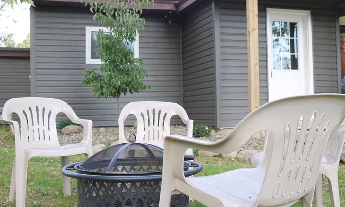 Bemus Point House | Charming Bemus Point Cottage: Walk to Water and close to town!