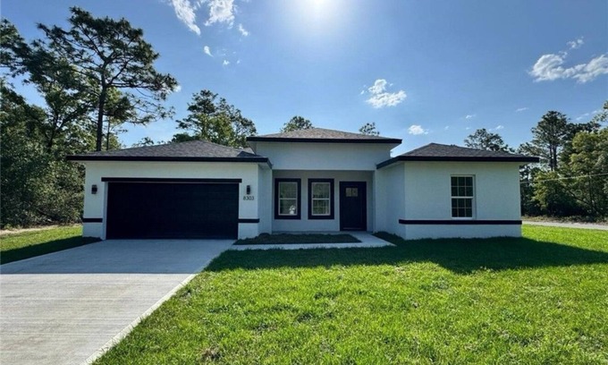 Citrus Springs House | Charming brand new 4-bedroom house minutes from Rainbow Springs, Crystal Rivers.