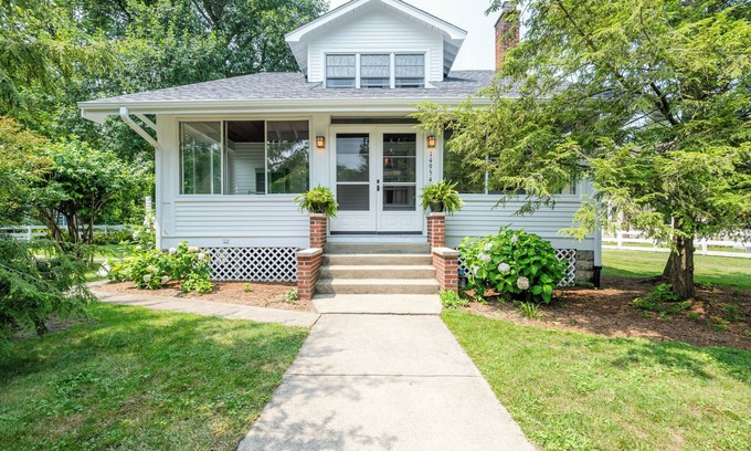 Lakeside House | Charming Bungalow a Short Stroll from Lake Michigan!