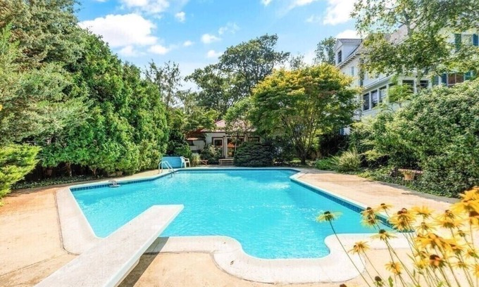 Rockport House | Charming bungalow with pool! Walk to Front Beach and shops! Sep-Oct Availability