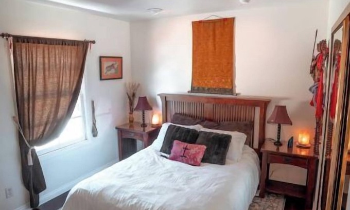 Loma Portal Apartment | Charming Casita with City, Bay & 4th of July views