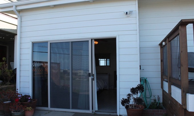 Cayucos Apartment | Charming Cayucos Studio