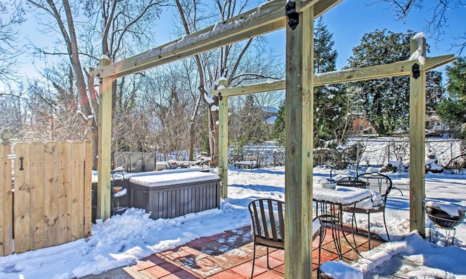 Diamond Hill Cottage | Charming Central Lynchburg Hideout w/Patio!