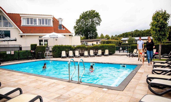 Municipality of Noordwijk Ski Chalet | Charming chalet with dishwasher in Noordwijk