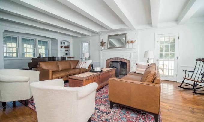 Chautauqua House | Charming Chautauqua century home w/modern touches