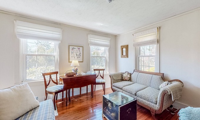 West Boothbay Harbor House | Charming coastal cottage with high-speed WiFi, furnished deck, gas grill, & dock