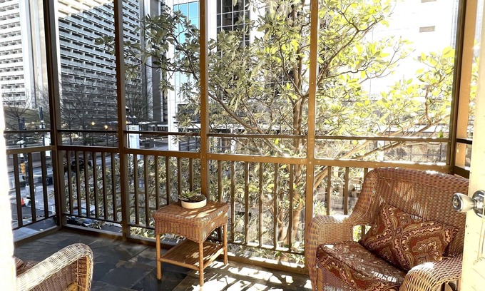 Peachtree Center Condo | Charming Condo | Downtown Atlanta