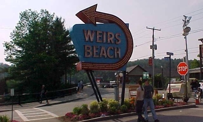 Weirs Beach Condo | Charming Condo Sleeps 8 - Ski Gunstock or Swim in Winnipesaukee
