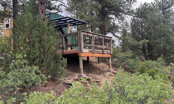 Gulnare Cabin | Charming Convertible A Frame Cabin 1-bedroom cabin in Boncarbo