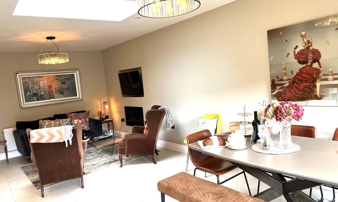 Killarney House | Charming Cosy 4-Bed House in Killarney